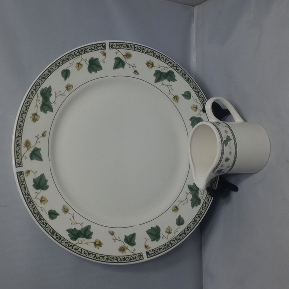 SANGO VINTAGE  IVY CHARM BY SANGO 10 PIECES DINNERWARE SET - Picture 2 of 5
